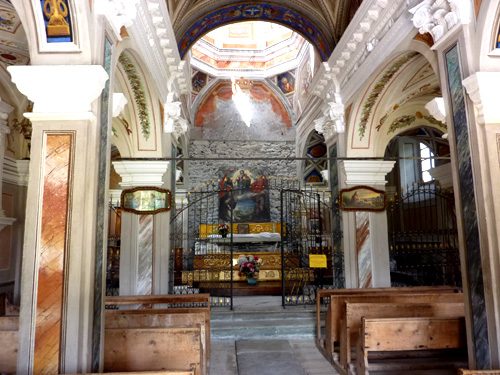 L'intérieur de la chapelle de la Visitation